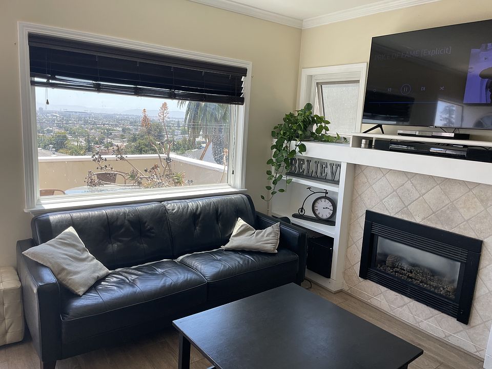 1st image of 7556 Outlook Ave