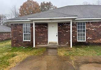 1st image of 100 Nikki Dr #A