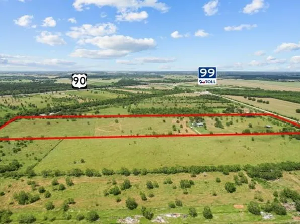 910 County Road 491, Dayton, TX 77535