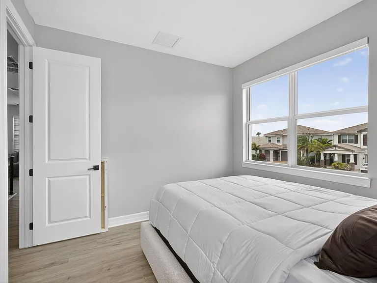 12534 Triumph Ln — Photo 30