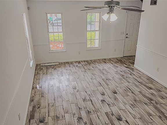 4th image of 328 Springfield Cir
