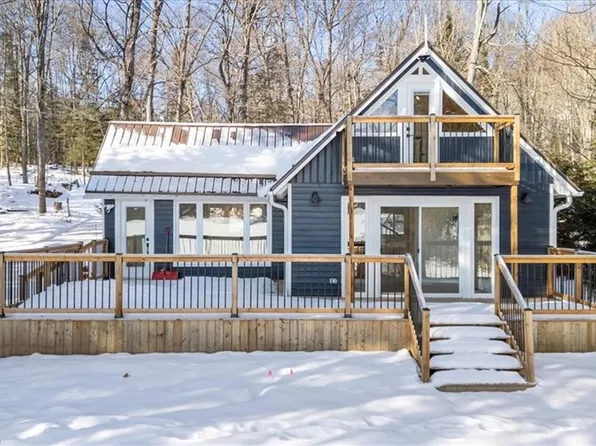 349 Siddon Lake Pl, Faraday, ON K0L 1C0