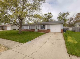22425 Westmont Pl, Woodburn, IN 46797