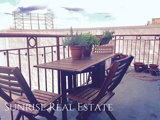 Rented by Sunrise Real Estate | media 6