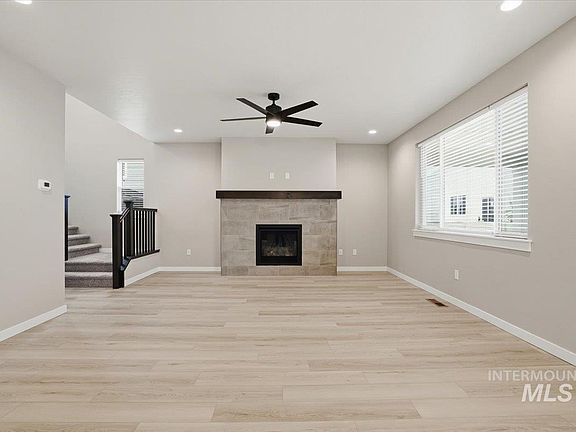 5th image of 2315 N Silver Wolf Pl