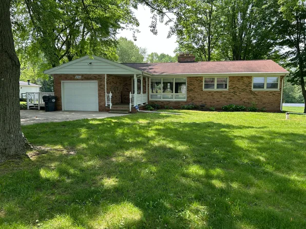6744 Ryno Rd, Coloma, MI 49038