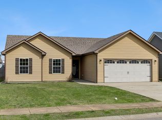 236 Azalea Dr, Oak Grove, KY 42262