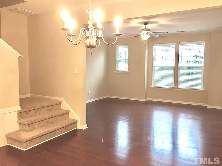 3009 Summerhouse Rd — Photo 2