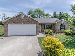 8050 Verona Ln, Powell, TN 37849