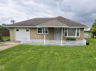 6243 S Jonesville Rd, Columbus, IN 47201