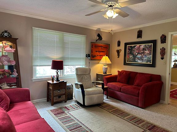 4th image of 7006 Greenway Dr