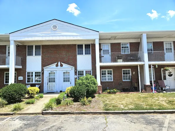 800 Locust St APT 3, Rogersville, TN 37857