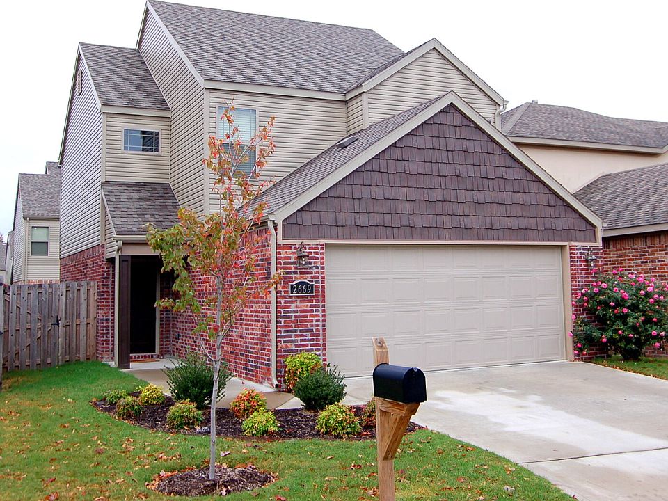 1st image of 2669 N Miranda Ave