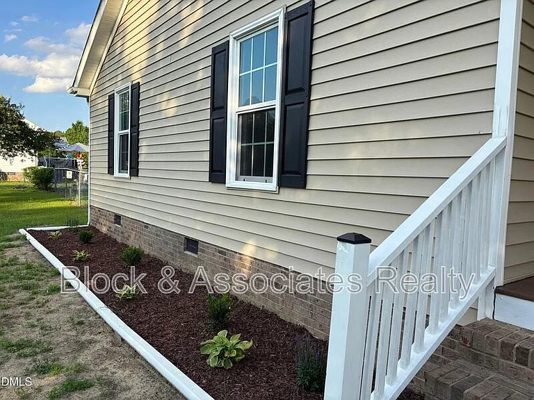 170 Devin Dr — Photo 62