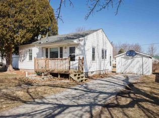 1006 7th St, Durant, IA 52747