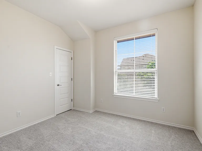 2105 Town Centre Dr #27 — Photo 16
