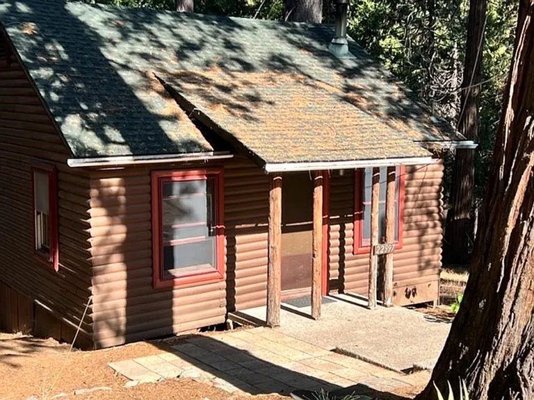 22997 N Tuolumne Rd — Photo 3