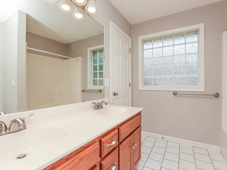 7004 Bridgewater Dr — Photo 12