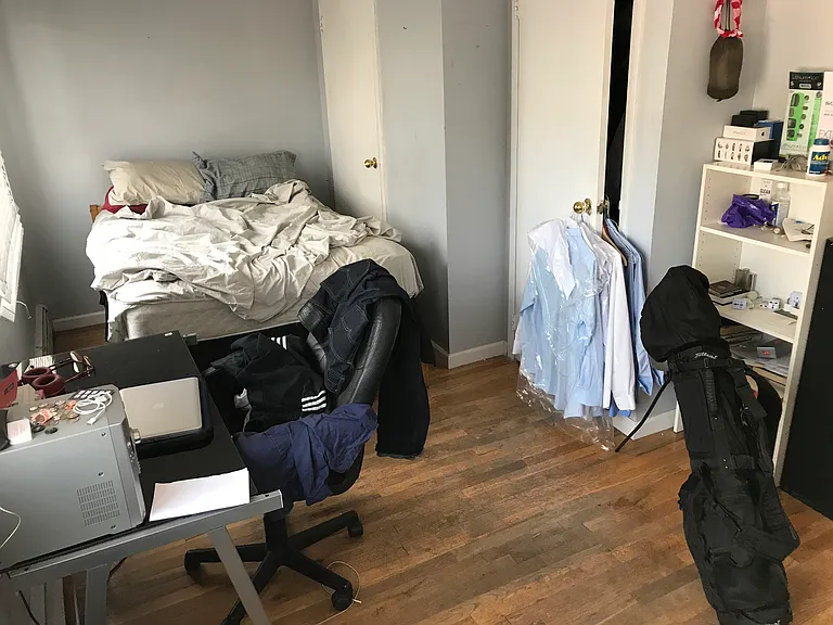 725 E 9th St #4D — Photo 8