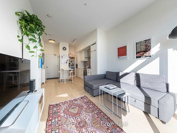 5th image of 455 Front St E Unit Penthouse S804