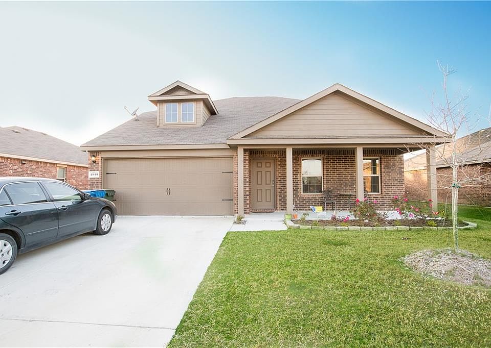 1st image of 2913 Aberdeen Dr