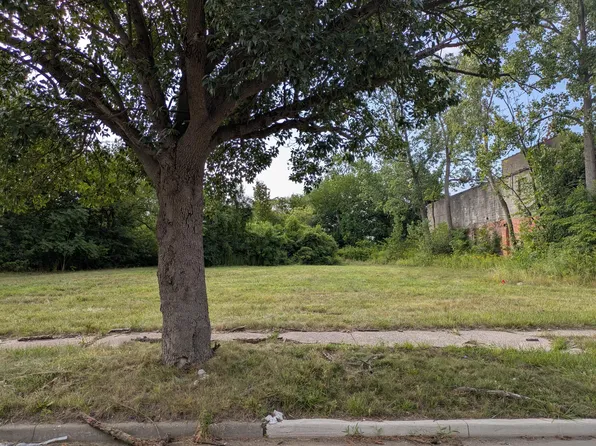 3821 McGraw St, Detroit, MI 48208