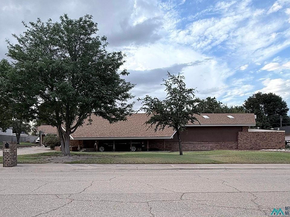 1st image of 2410 W Loma Dr