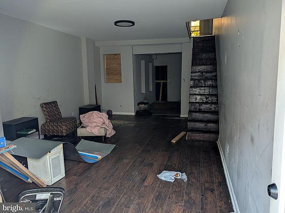 2nd image of 1723 N Lecount St