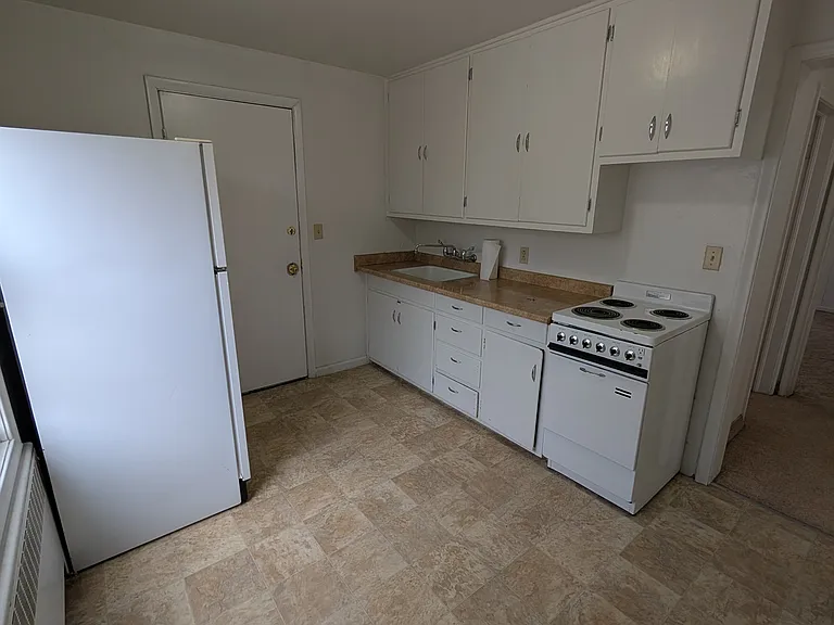 129 N 100 E #B — Photo 5