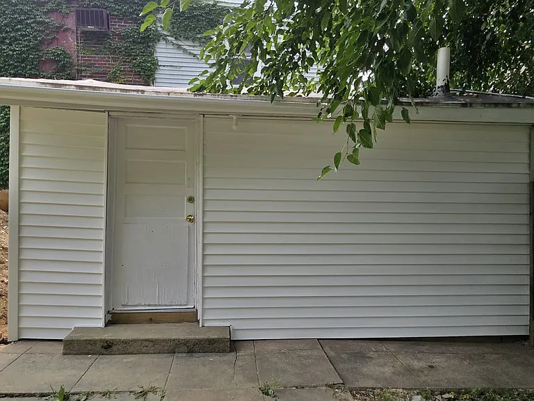 2706 W 7th St — Photo 18