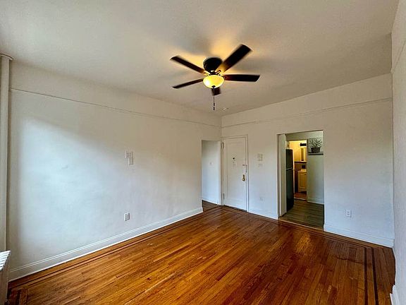 5th image of 300 E 104th St Unit 2A