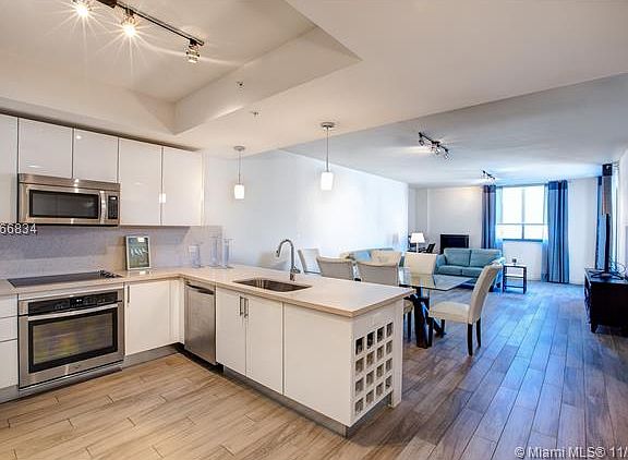 3rd image of 999 SW 1st Ave APT 2713