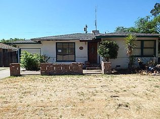 1915 W Ashlan Ave, Fresno, CA 93705