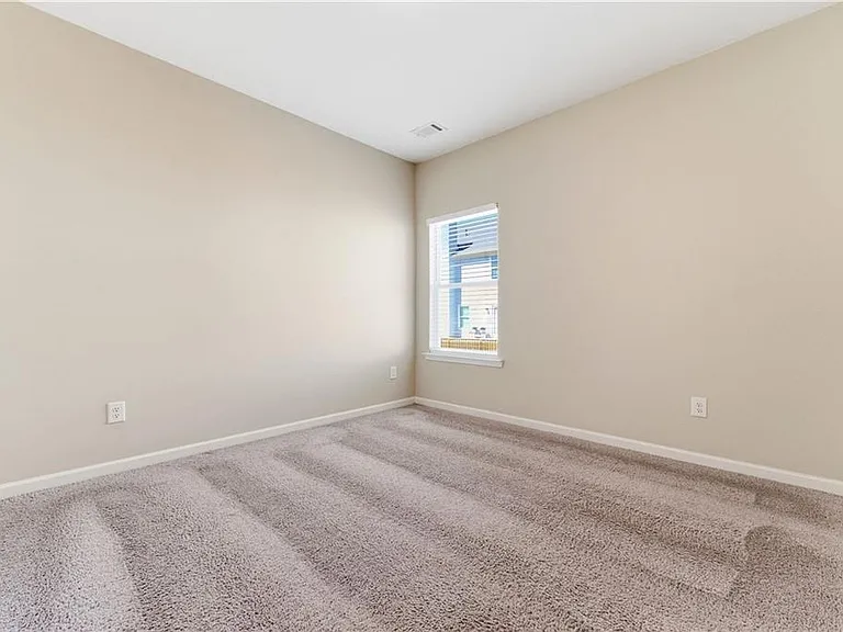 231 Eva Way — Photo 16
