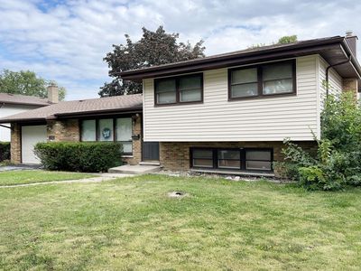 1933 S Tures Ln, Des Plaines, IL, 60018