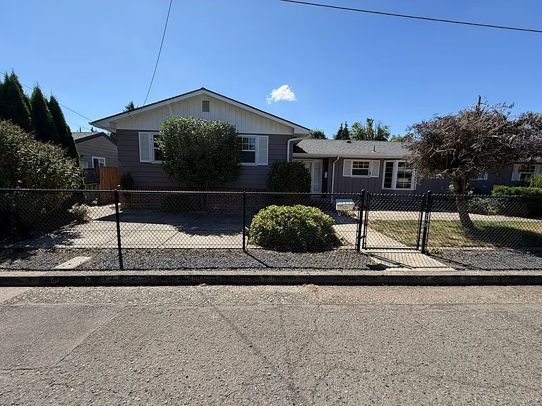 550 Carlson Dr — Photo 33