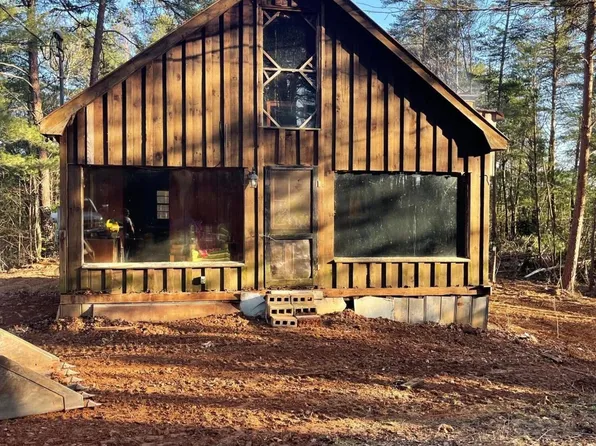 253 Finger Board Rd, Tellico Plains, TN 37385