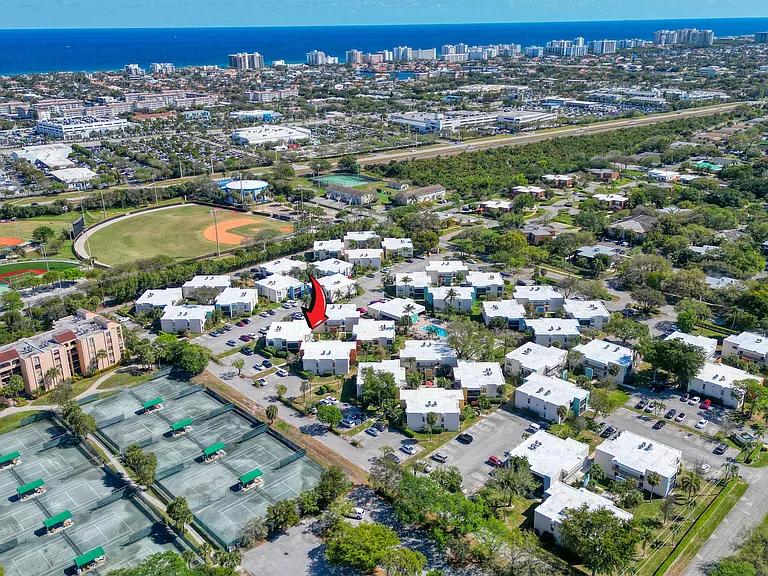 516 Osprey Dr #16C — Photo 52