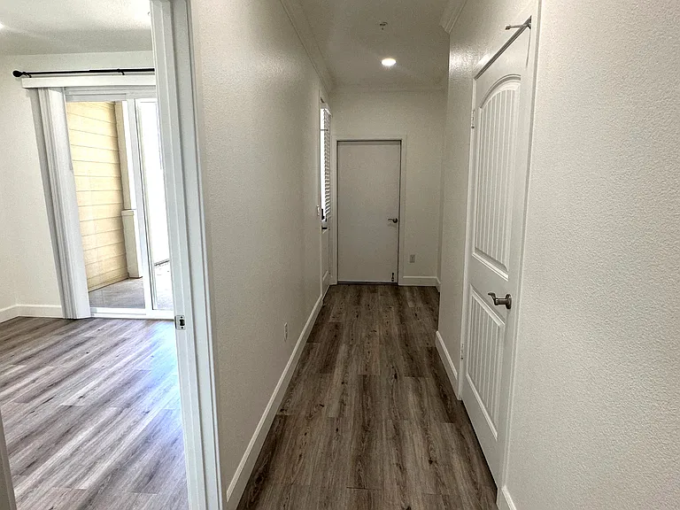 724 Kakala St #1604D — Photo 9