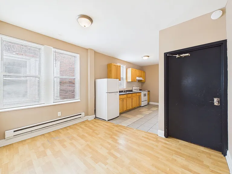 207 S 60th Street — Photo 1
