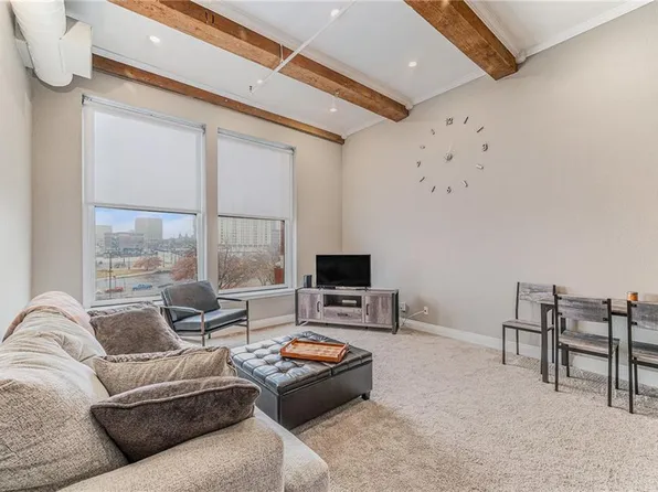 609 Central St APT 1207, Kansas City, MO 64105