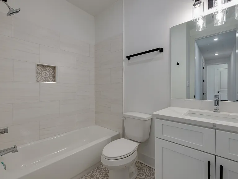 4124 McSwain Cv — Photo 7