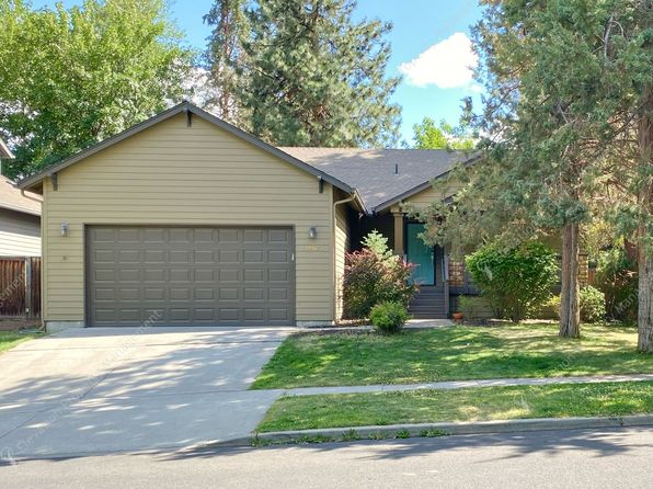 19943 Cliffrose Dr