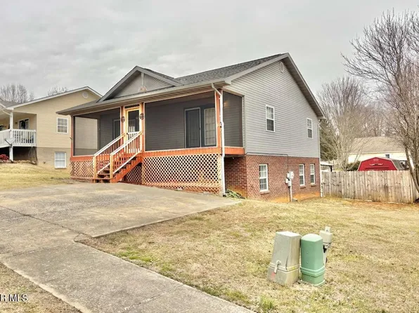 1023 Justus Dr, Johnson City, TN 37604