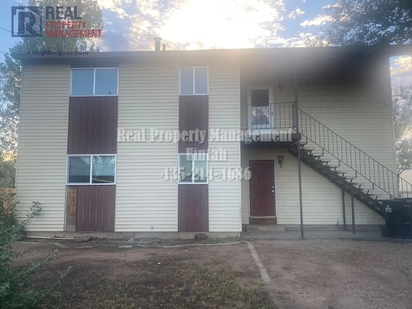 Cute 3 Bedroom 1 Bathroom Apartment — Photo 1