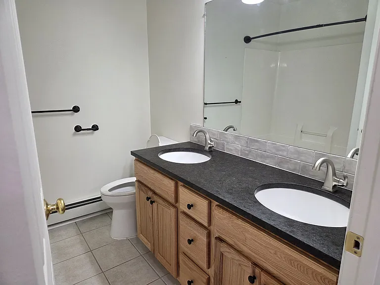 11023 Portage Rd #4 — Photo 7