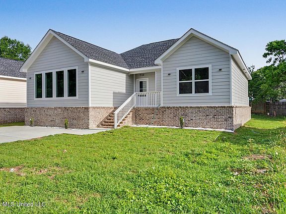 2nd image of 1738 Garden Park Dr