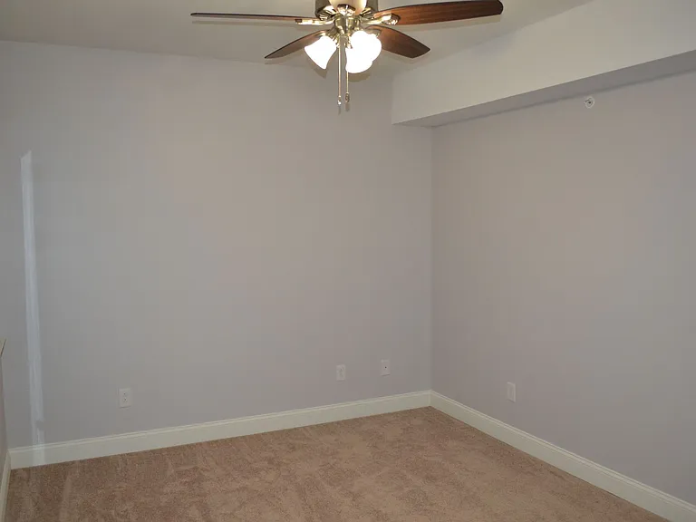 156 Lambert Dr — Photo 29