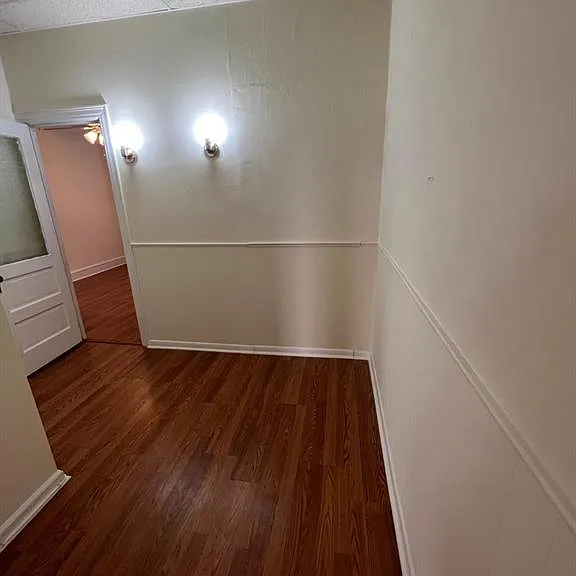 7979 Oxford Ave #2 — Photo 3