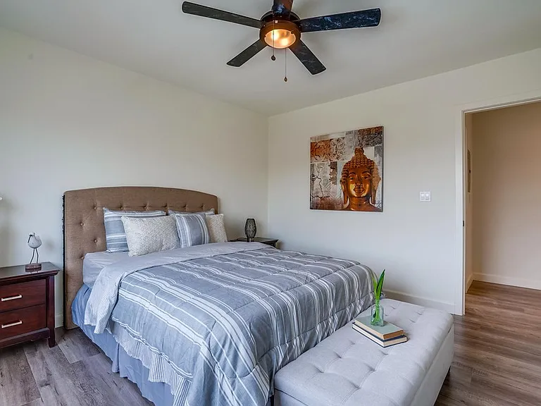 11853 Manor Dr — Photo 25
